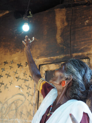 Creating-smart-grids-to-light-up-rural-India-with-renewable-energy-amritaworld-04.jpg