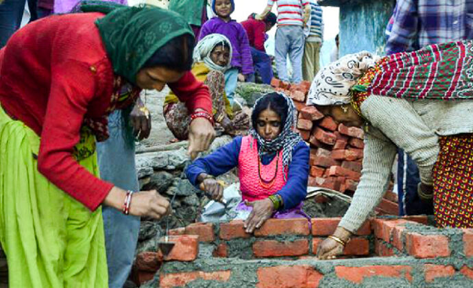 Toilet-construction-by-women-in-rural-India-builds-community-07.jpg