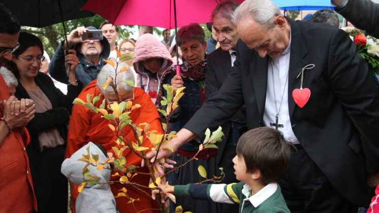 Two apple trees were planted at the new centre to emphasize the deep bond we have with the Earth.