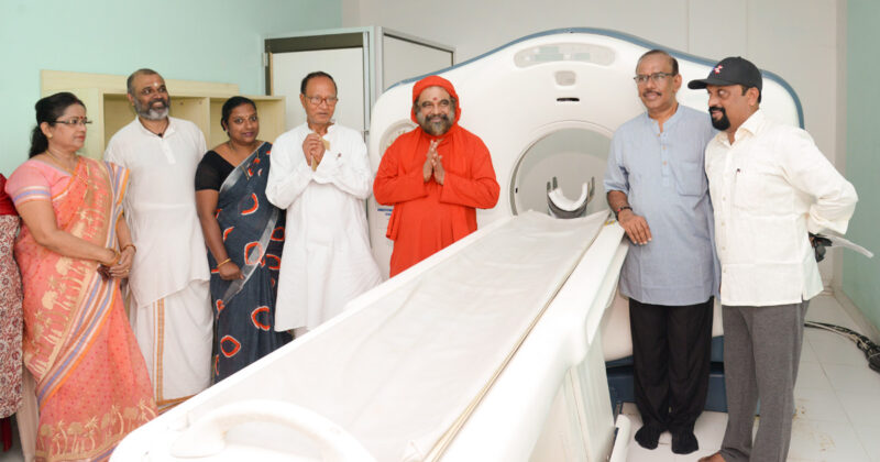 Swami Purnamritananda Puri inaugurated a new CT scanner Amrita Health Centre, as the previous one broke down during COVID-19.