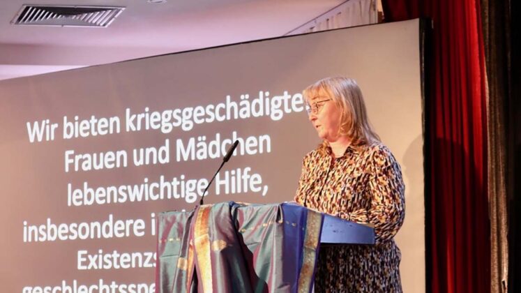 Corinna Witzel, Executive Director of UN Women Germany, shared how she was deeply touched by Embracing the World and Amma’s commitment, humanity, and charity to the women and children devastated by the war.